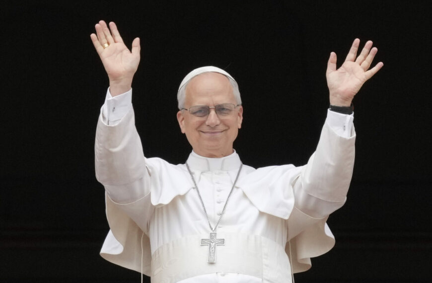 Pope Leo XIV in Hot Seat Over Chicago Child Abuse Case (Photo: Pope Leo XIV appears at the central balcony of St. Peter's Basilica for his first Sunday blessing after his election, in St. Peter's Square at the Vatican, May 11, 2025.(AP Photo/Gregorio Borgia, File)