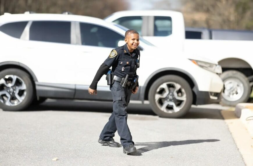 Teen Sworn in As Secret Service Agent Battles Tumors Again (Photo: U.S. Secret Service)