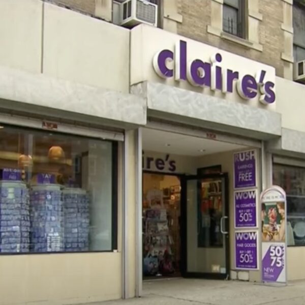 Claire’s Bankruptcy Forces 290 of U.S. Stores to Close