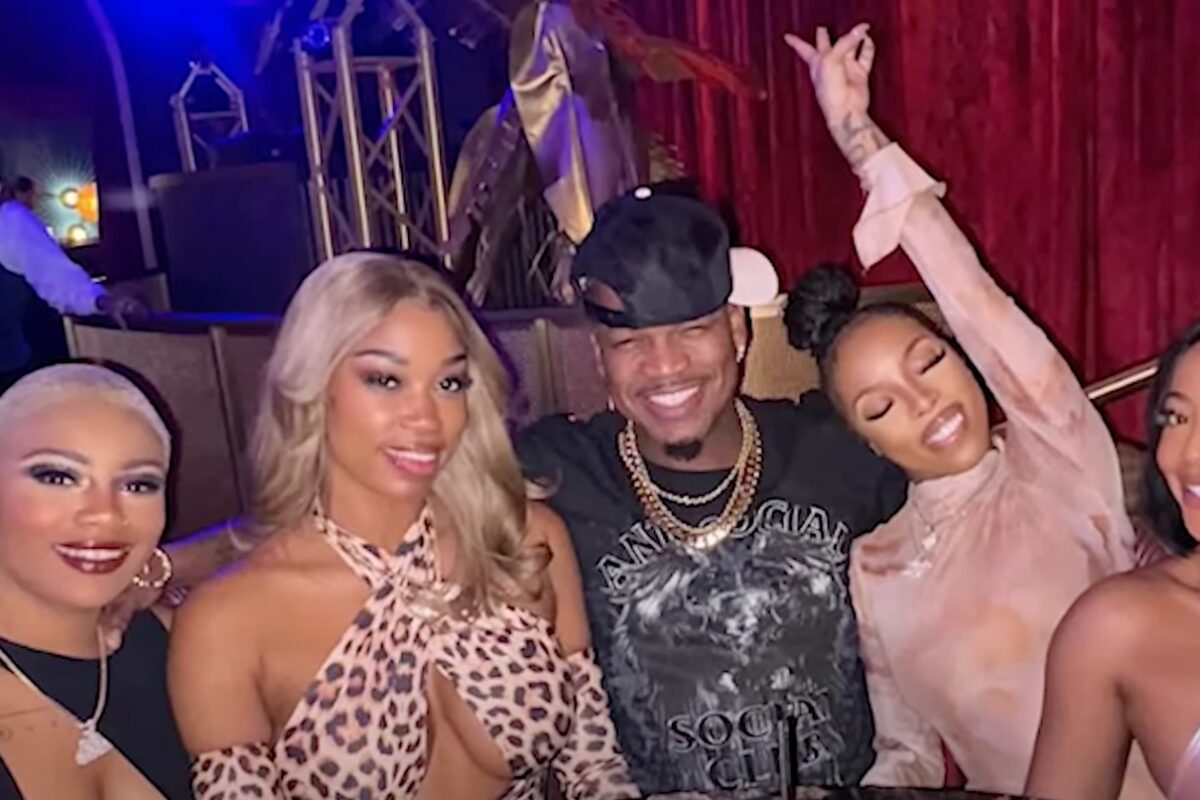 Polyamorous Ne-Yo Explains How He Balances Four Partners