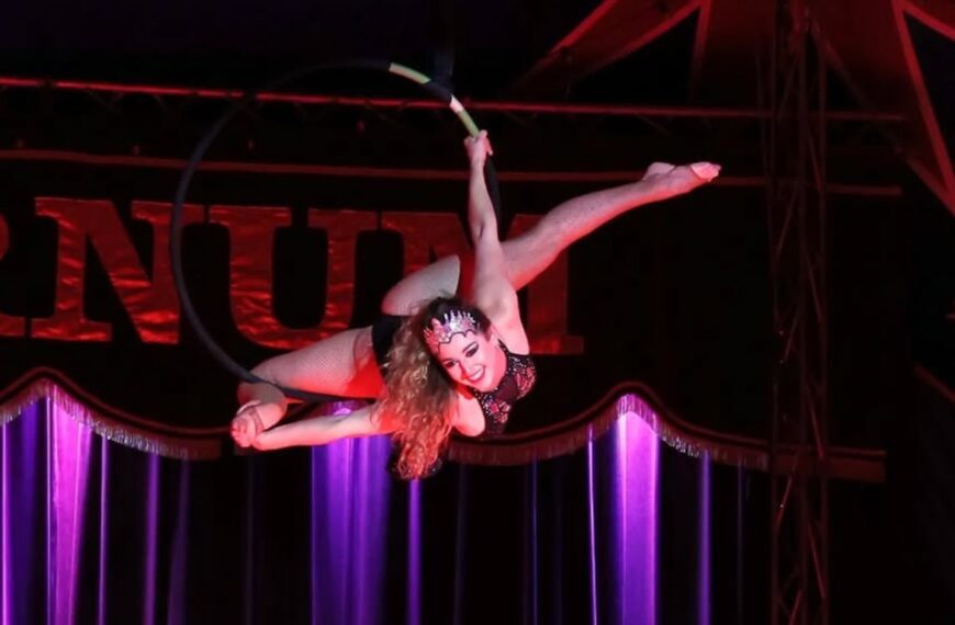 27-Year-Old Trapeze Star Falls to Death in Front of Circus Spectators