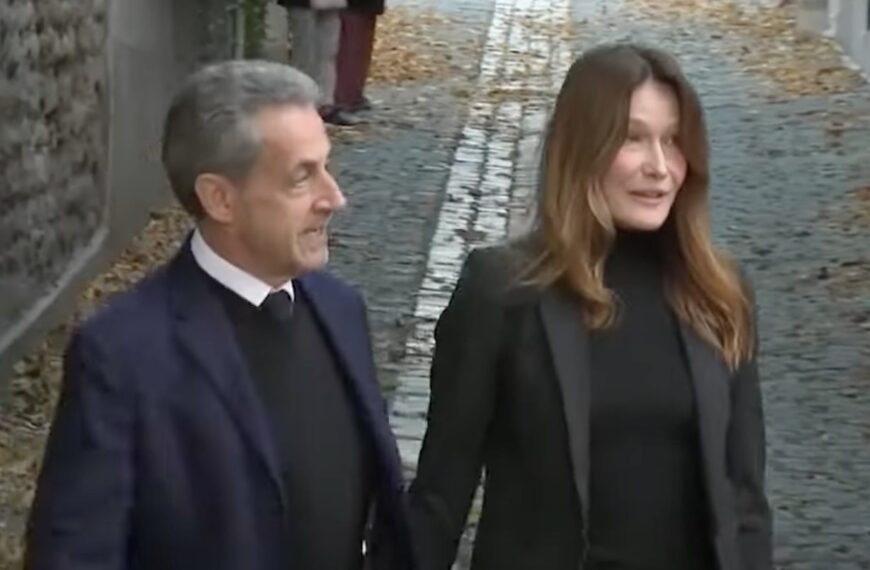 Ex French President Sarkozy Begins 5-Year Jail Sentence. Carla Bruni Tearful Goodbye